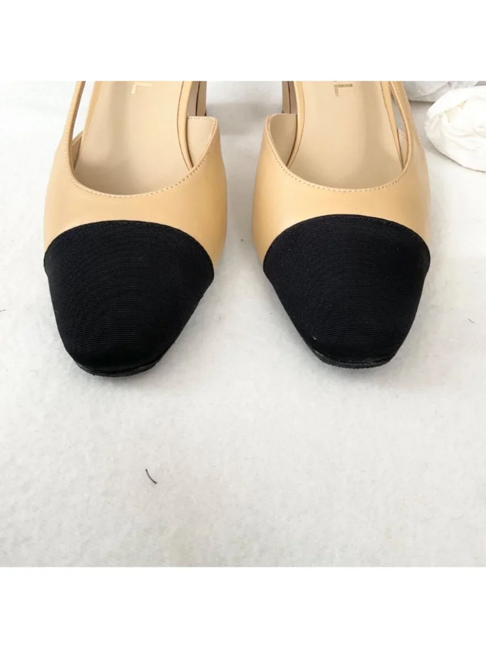 CHANEL Interlocking TWO tone beige Leather Slingback Pumps heels SZ37.5 US7